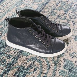 Navy Leather Hightop Kenneth Cole Sneakers